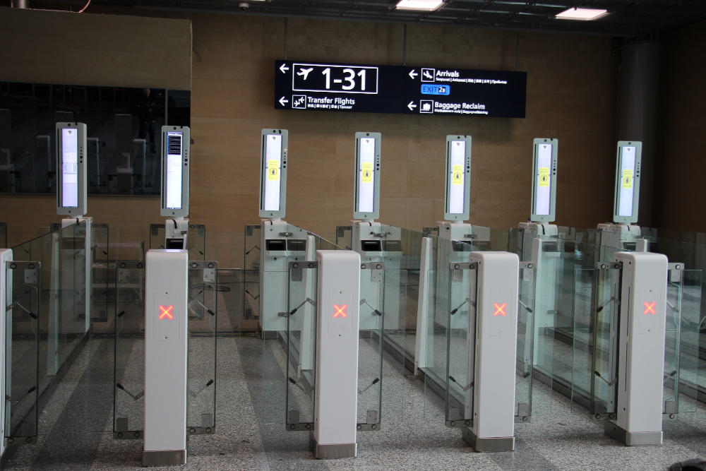 Automated border crossing gates at Helsinki-Vantaa airport