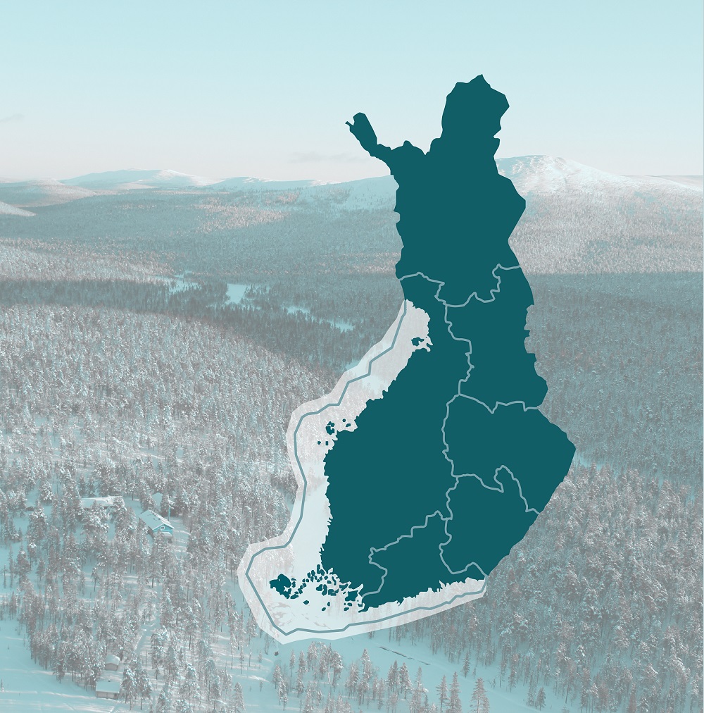 Kuvassa Suomen kartta talvista taustaa vasten