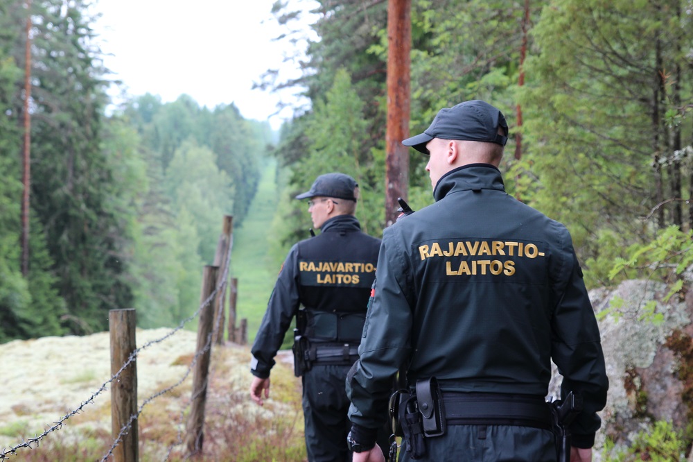 Rajavartijat metsässä