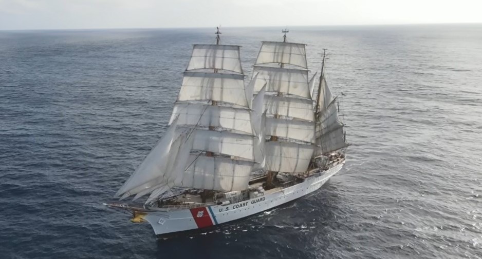 Segelskolfartyget Eagle.