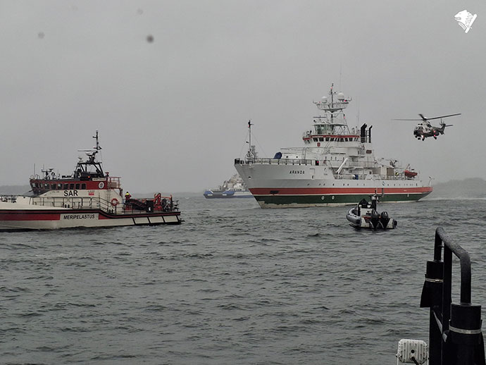 Många fartyg på havet under storolycksövningen.