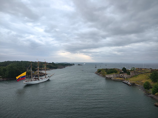 Segelfartyg i närheten av Gustavssvärd.