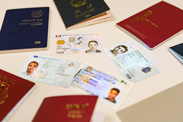 Förfalskade dokument.