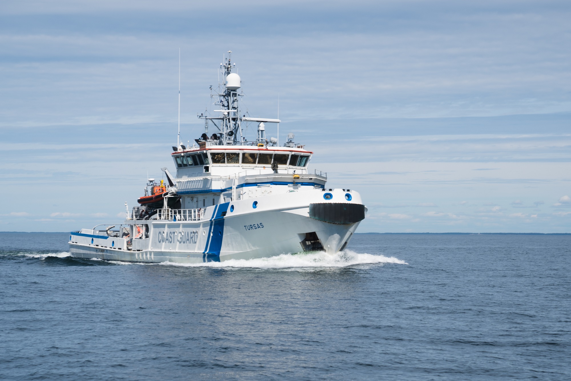 Vartiolaiva Tursas merellä.